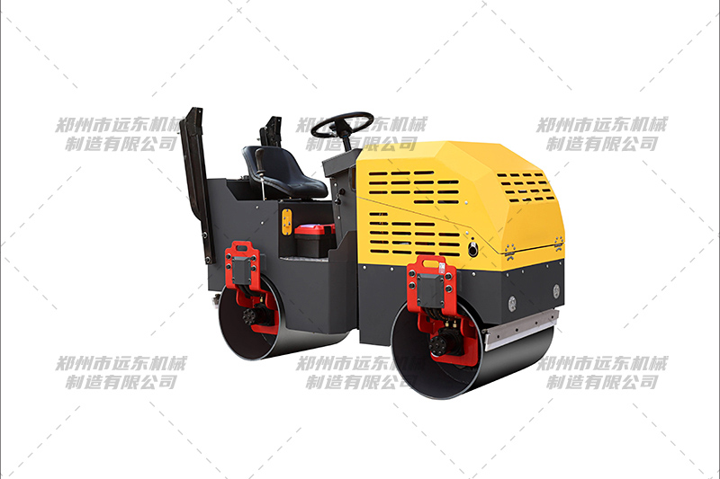 1000型座駕雙輪振動(dòng)壓路機(jī)(圖1) 1000型座駕雙輪振動(dòng)壓路機(jī)(圖1)